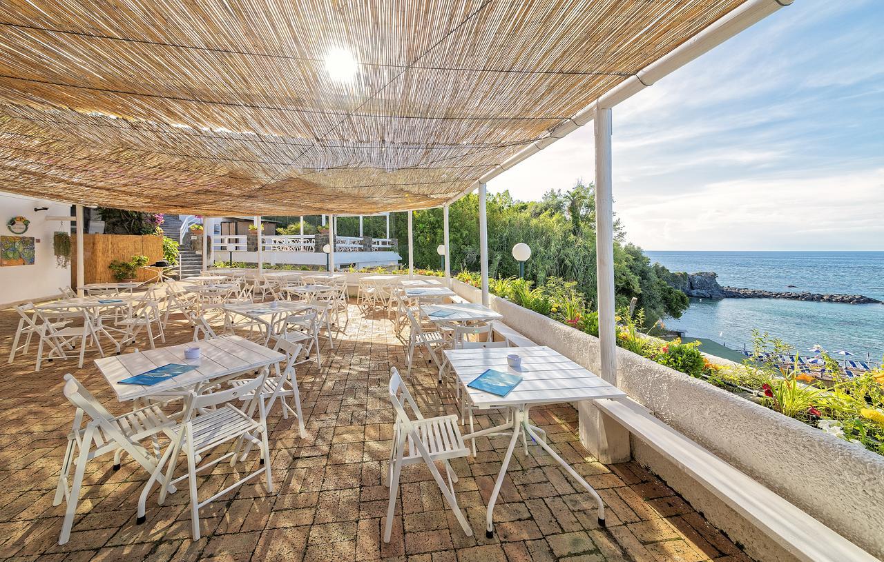 Hotel Oasi Castiglione كازاميتْشيولا تيرمي المظهر الخارجي الصورة