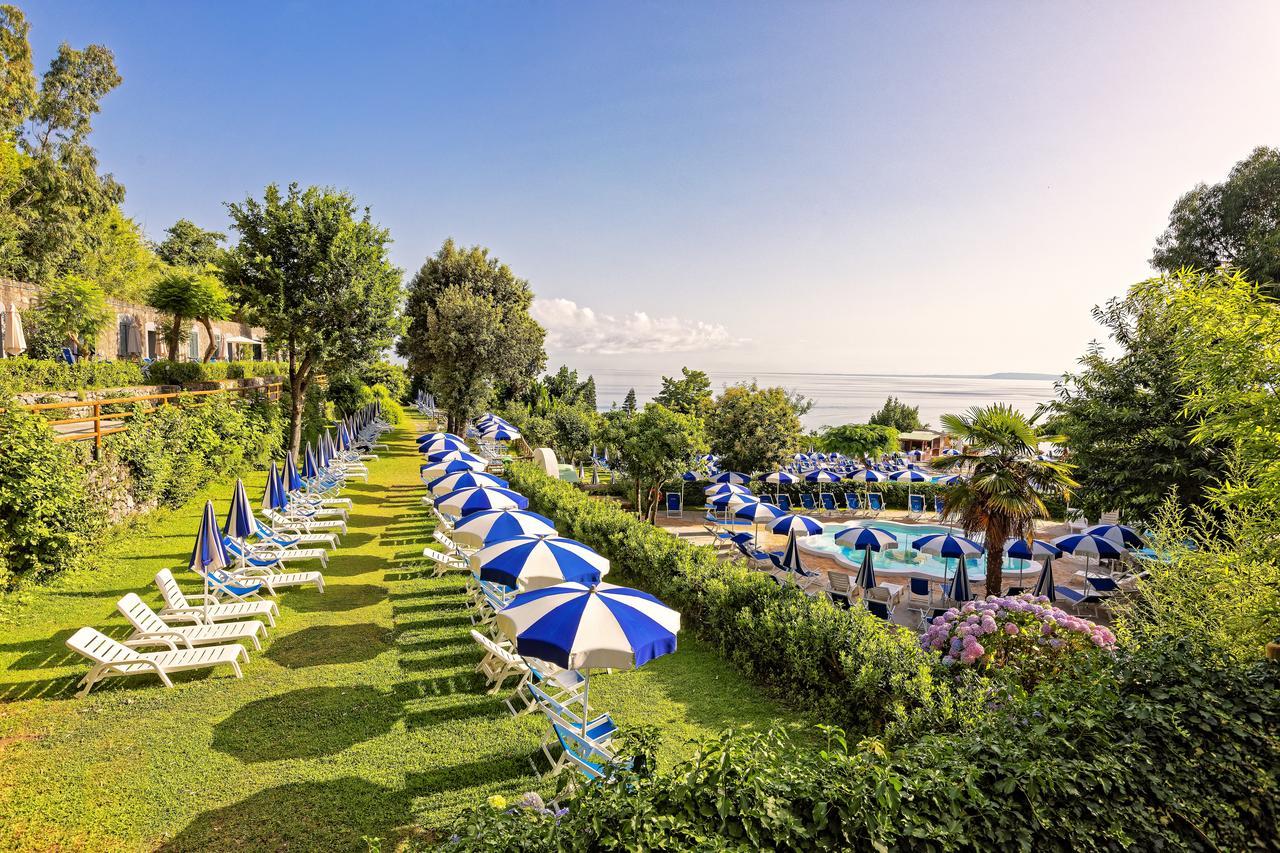Hotel Oasi Castiglione كازاميتْشيولا تيرمي المظهر الخارجي الصورة
